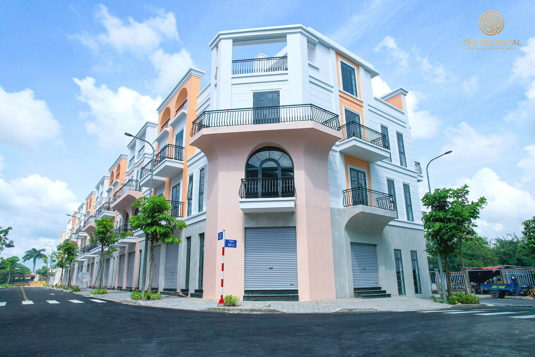 hình ảnh thực tế tân trụ royal long an thắng lợi group